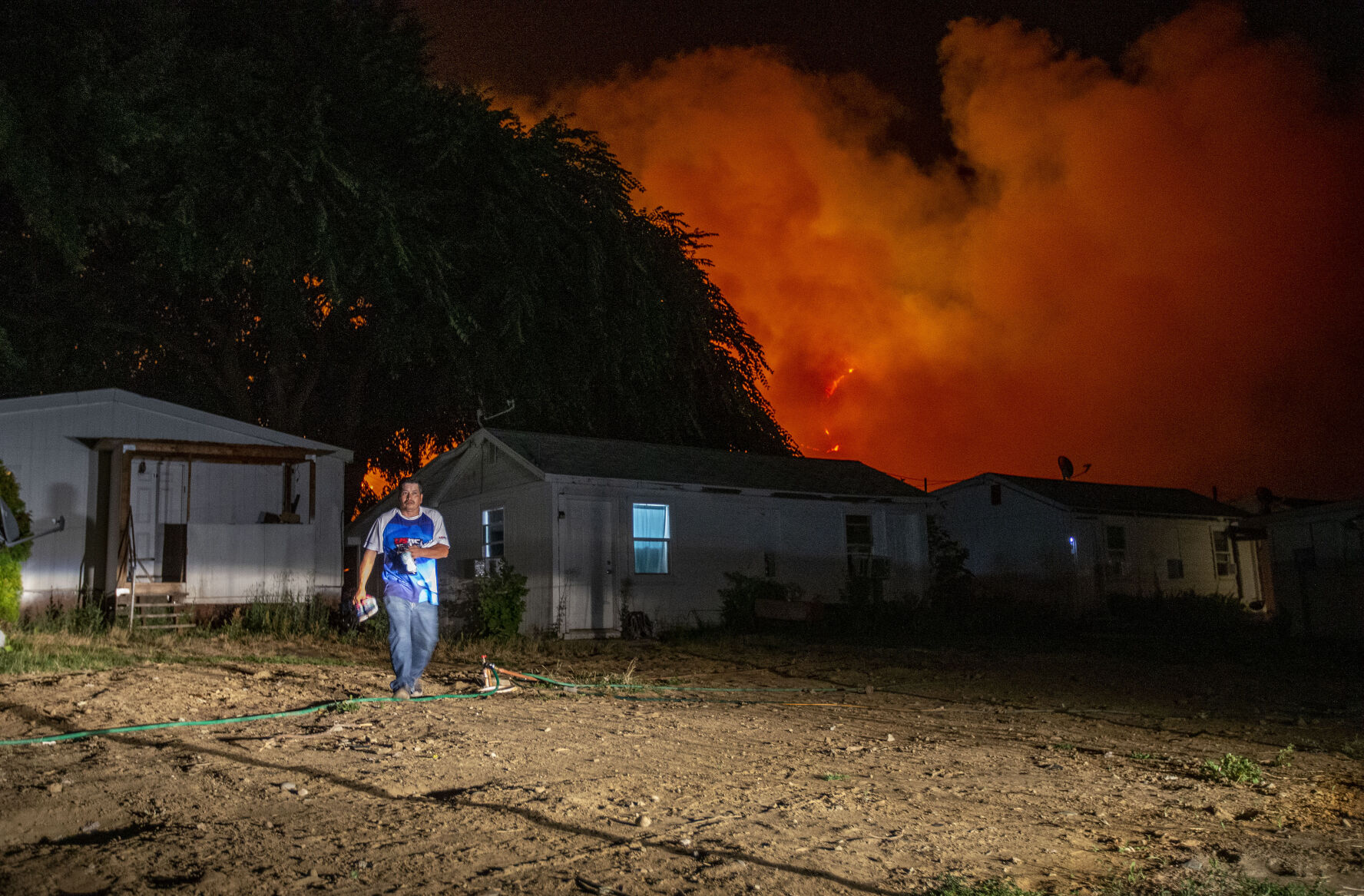 210715-newslocal-RedAppleFire3.jpg